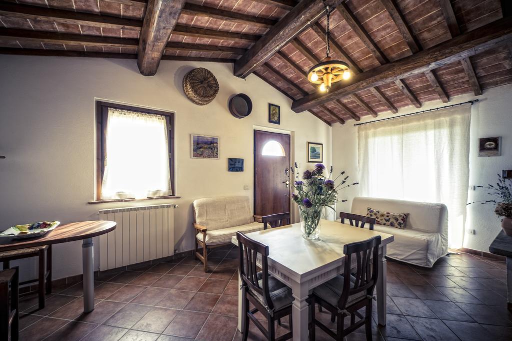 Agriturismo I Roseti Montepulciano Stazione エクステリア 写真